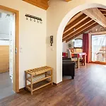 Blattner Apartment *